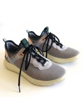 ECCO Women's Ath-1fw Lace Sneaker 8-8.5